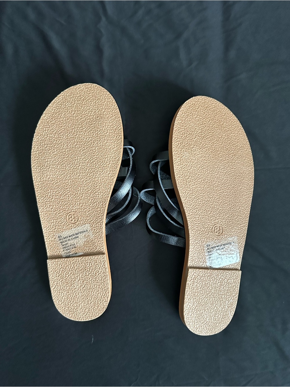 Universal Thread sandals from Target - Picture 2 of 5